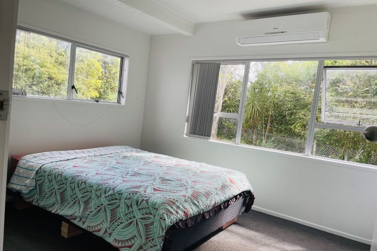 Photo of property in 117 Riverpark Crescent, Henderson, Auckland, 0610