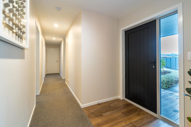 Photo of property in 45 Silver Springs Boulevard, Mosgiel, 9024