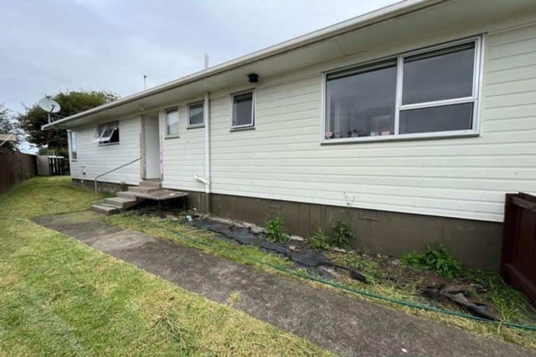 Photo of property in 36 Mckinstry Avenue, Mangere East, Auckland, 2024