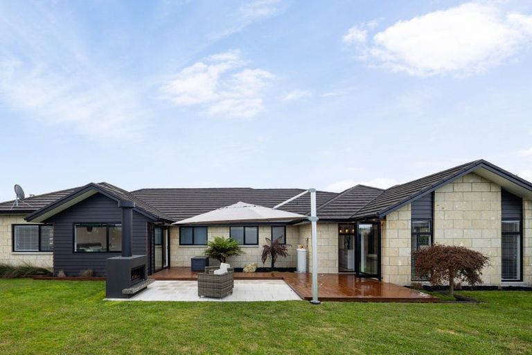 Photo of property in 34 Mike Smith Drive, Cambridge, 3434