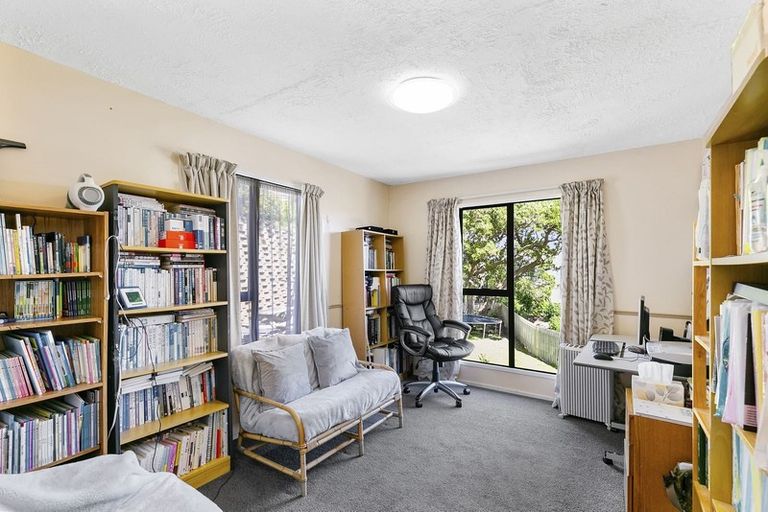 Photo of property in 61b Townsend Road, Miramar, Wellington, 6022