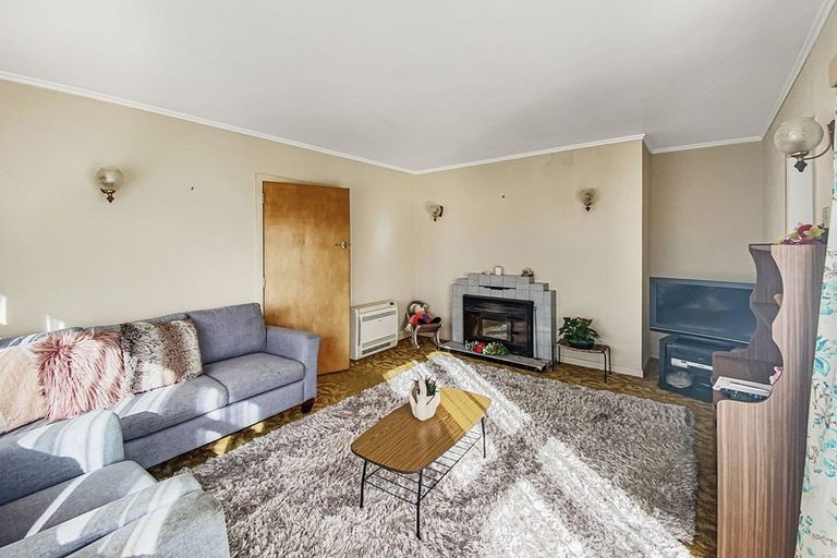 Photo of property in 10 Taraire Crescent, Otangarei, Whangarei, 0112