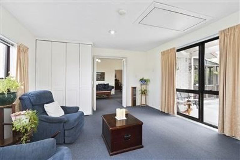 Photo of property in 25b Te Maru Place, Redwood, Christchurch, 8051