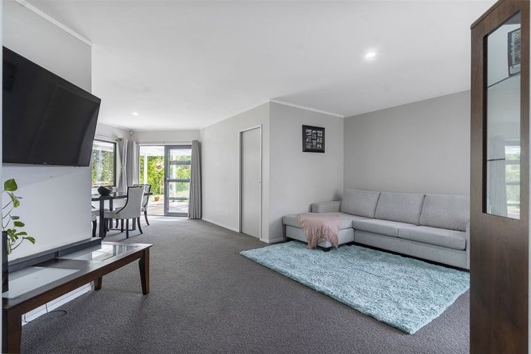 Photo of property in 67a Arimu Road, Papakura, 2110