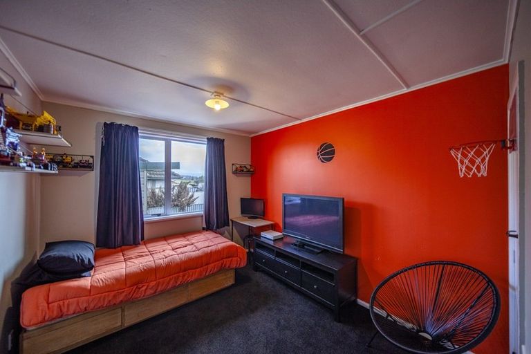 Photo of property in 27 Mclean Terrace, Waipukurau, 4200