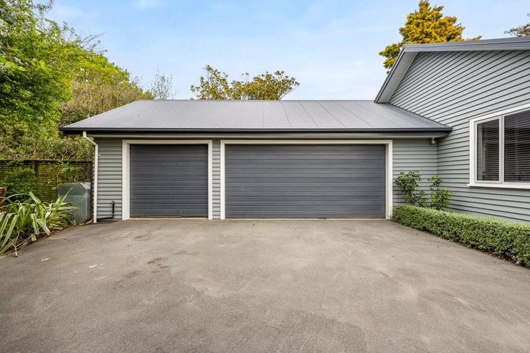 Photo of property in 35 Kirkwood Avenue, Upper Riccarton, Christchurch, 8041