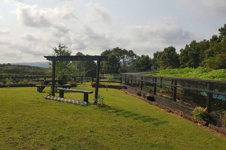 Photo of property in 393 Brooks Road, Waipu, 0582