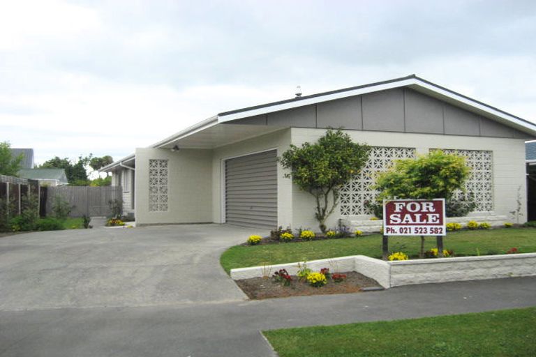 Photo of property in 3 Cintra Place, Casebrook, Christchurch, 8051