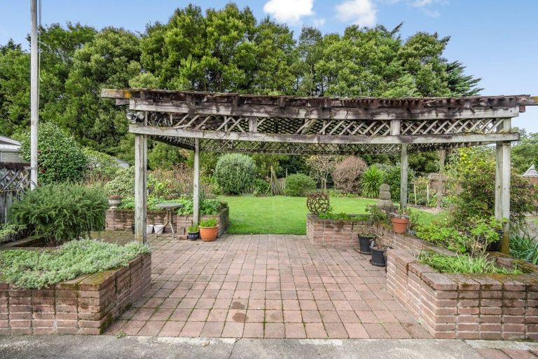 Photo of property in 19 Deller Drive, Carterton, 5713