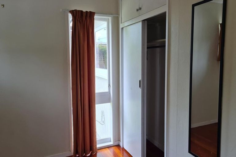 Photo of property in 89 Gossamer Drive, Pakuranga Heights, Auckland, 2010