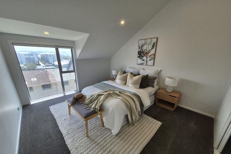 Photo of property in 3/246 Marine Parade, New Brighton, Christchurch, 8061