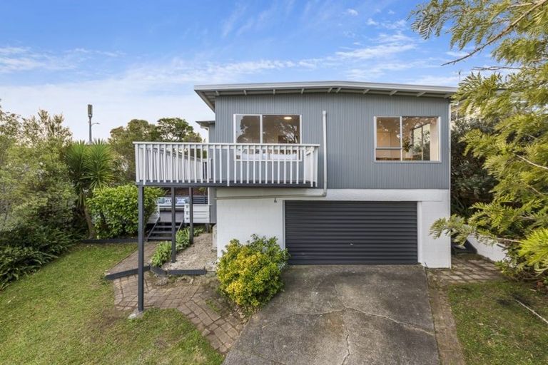 Photo of property in 1/15 Simon Ellice Drive, Bayview, Auckland, 0629