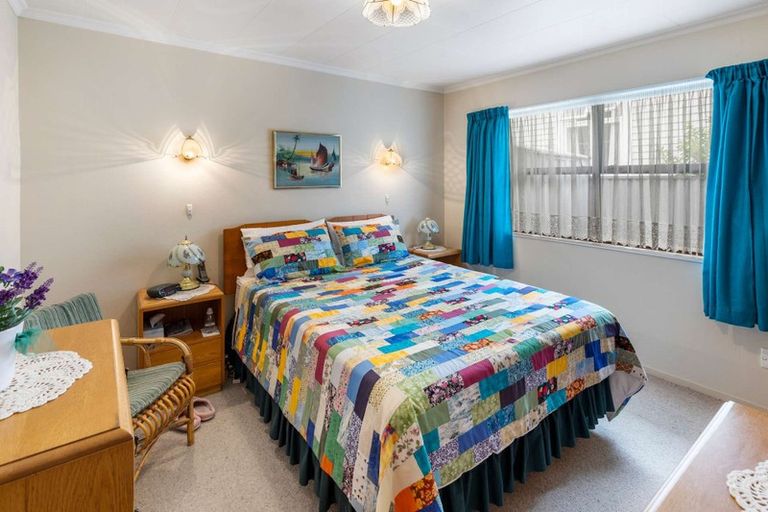 Photo of property in 56 Queen Street West, Levin, 5510