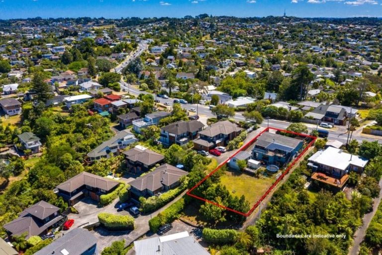 Photo of property in 86 Carlisle Road, Browns Bay, Auckland, 0632