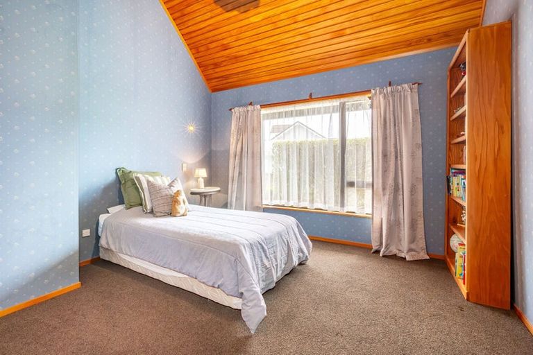 Photo of property in 45 Moana Road, Plimmerton, Porirua, 5026