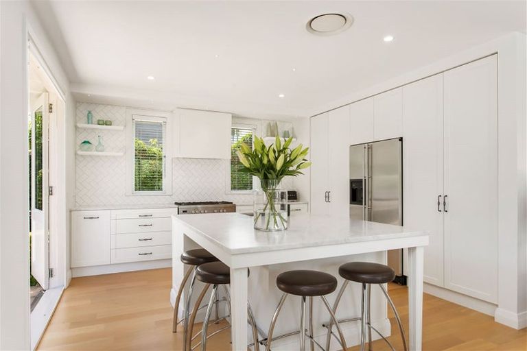 Photo of property in 25 Cox Street, Merivale, Christchurch, 8014