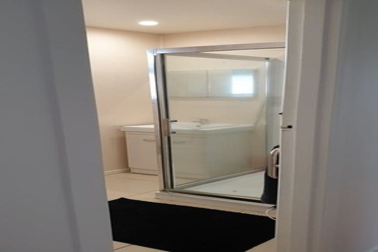 Photo of property in 11 Kambalda Street, Mangere Bridge, Auckland, 2022