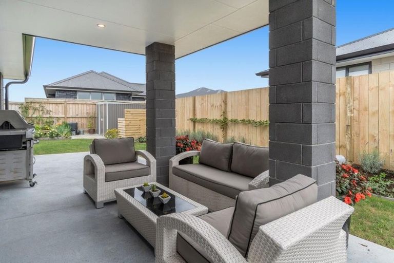 Photo of property in 64 Te Ranga Memorial Drive, Pyes Pa, Tauranga, 3112