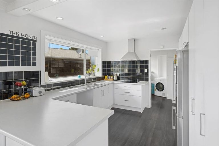 Photo of property in 35 Strathfield Avenue, Dallington, Christchurch, 8061