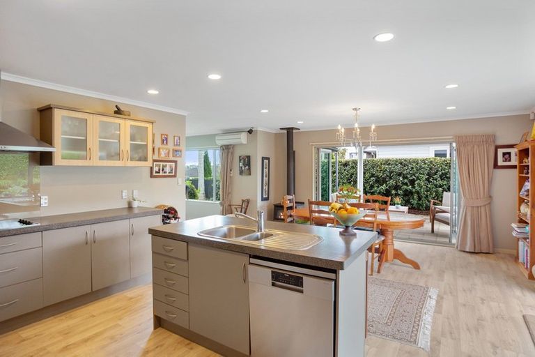 Photo of property in 22 Harbelle Close, Bethlehem, Tauranga, 3110