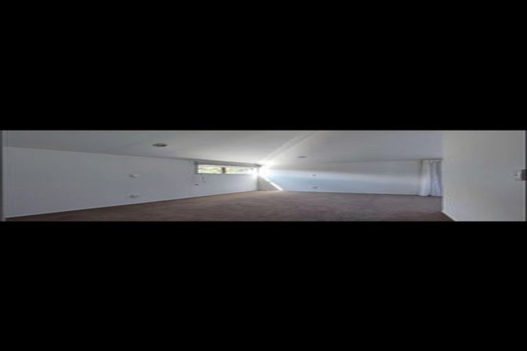 Photo of property in 62 Newhaven Terrace, Mairangi Bay, Auckland, 0630
