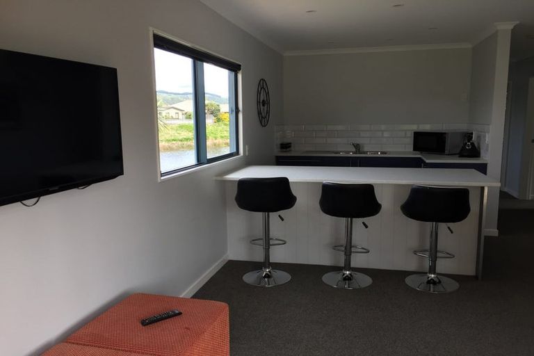 Photo of property in 160 Milne Drive, Paraparaumu, 5032