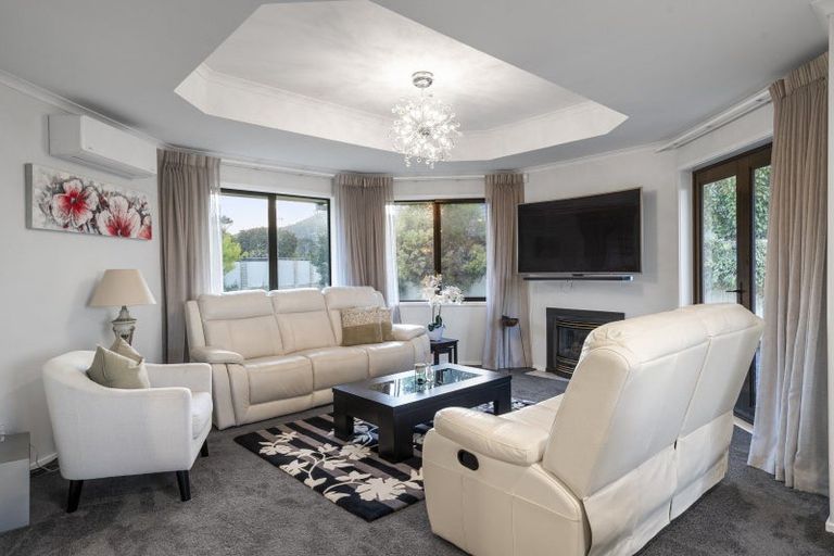 Photo of property in 20 Gemini Place, Kawaha Point, Rotorua, 3010