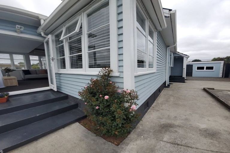 Photo of property in 129 Kerrs Road, Avonside, Christchurch, 8061