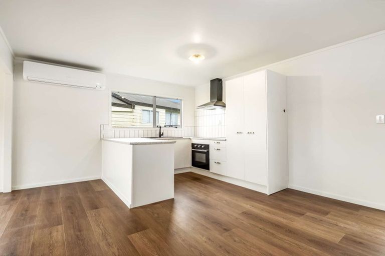 Photo of property in 1/24 Solveig Place, Randwick Park, Auckland, 2105