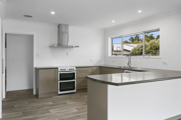 Photo of property in 22 Macdonell Street, Hilltop, Taupo, 3330