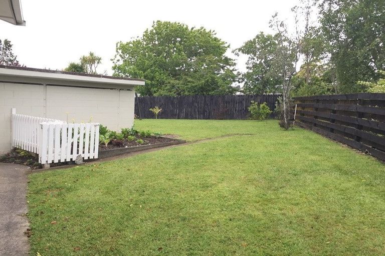 Photo of property in 45 Blakeborough Drive, Forrest Hill, Auckland, 0620