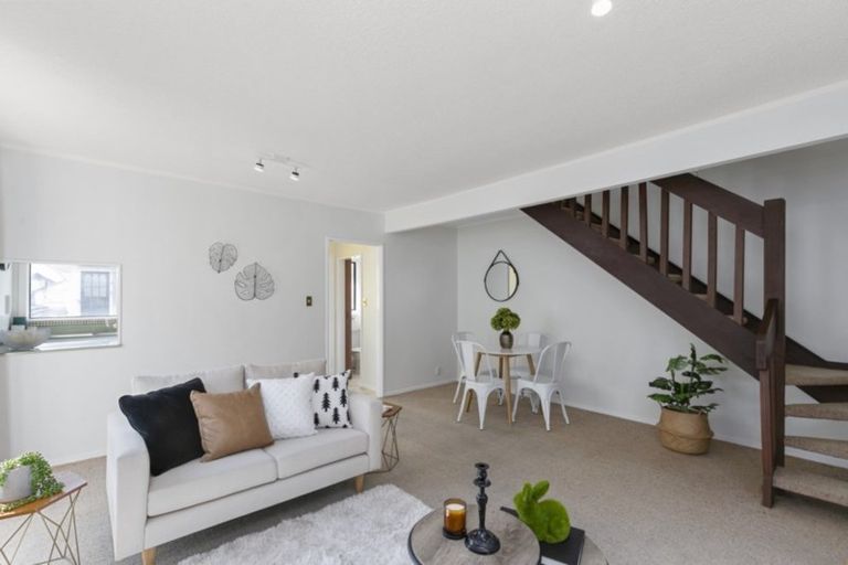 Photo of property in 6/200 Onepu Road, Lyall Bay, Wellington, 6022