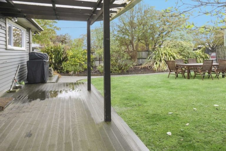 Photo of property in 49 Glenfield Crescent, Mairehau, Christchurch, 8052