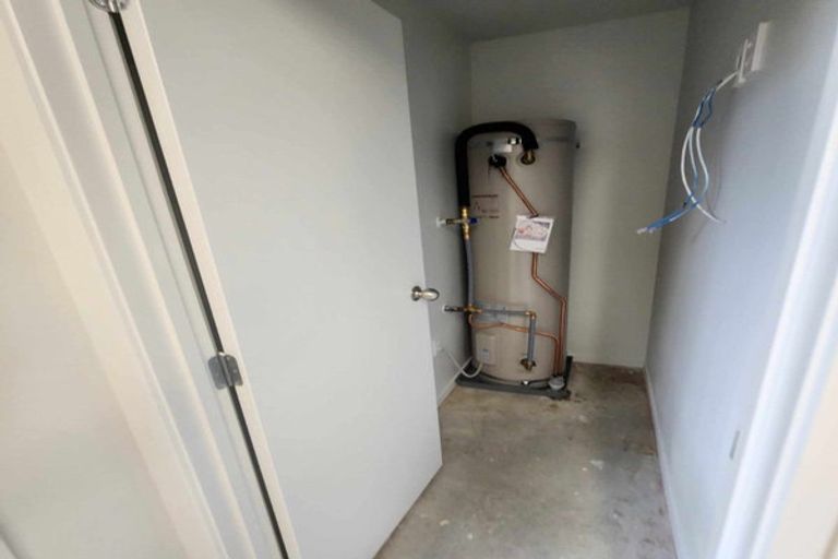 Photo of property in 4c Bosun Place, Te Atatu Peninsula, Auckland, 0610