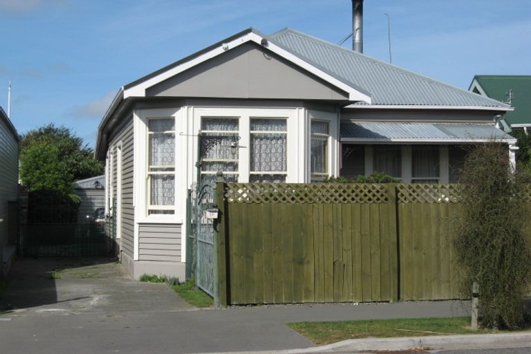 Photo of property in 38 Barbour Street, Waltham, Christchurch, 8011