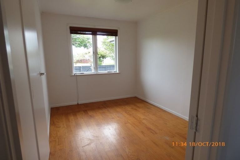 Photo of property in 106 Lancaster Road, Beach Haven, Auckland, 0626