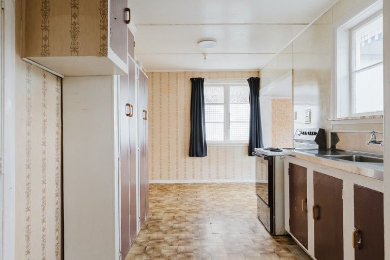 Photo of property in 21 Huxley Street, Pahiatua, 4910