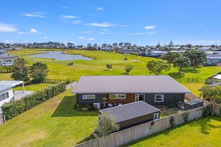 Photo of property in 171 Rangiora Crescent, Matarangi, Whitianga, 3592