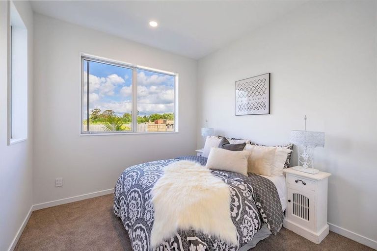 Photo of property in 15 Timbermill Road, Whenuapai, Auckland, 0618