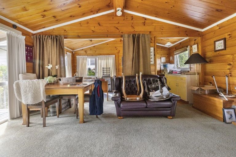 Photo of property in 16 Crowther Terrace, Waipahihi, Taupo, 3330