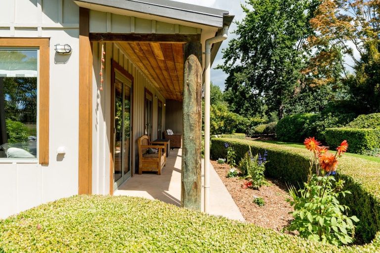 Photo of property in 320 Gladstone Road South, East Taieri, Mosgiel, 9092