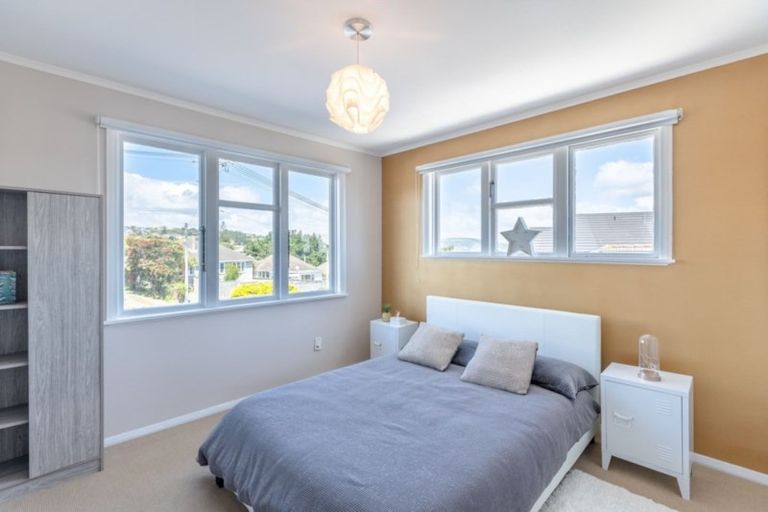 Photo of property in 23 Jillett Street, Titahi Bay, Porirua, 5022