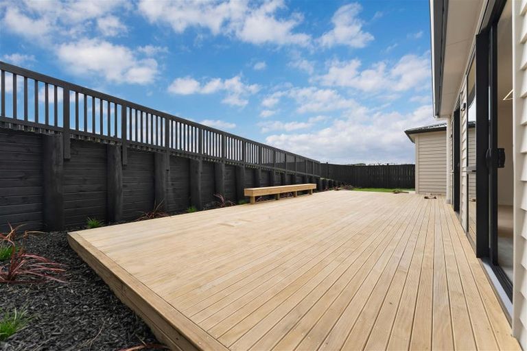 Photo of property in 6 Hutukawa Drive, Beachlands, Auckland, 2018