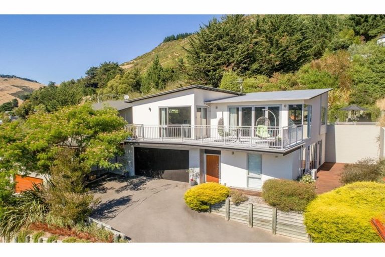 Photo of property in 5 Emerald Lane, Cashmere, Christchurch, 8022