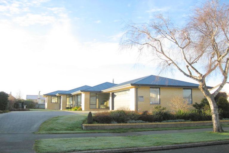 Photo of property in 11 Dublin Street, Windsor, Invercargill, 9810