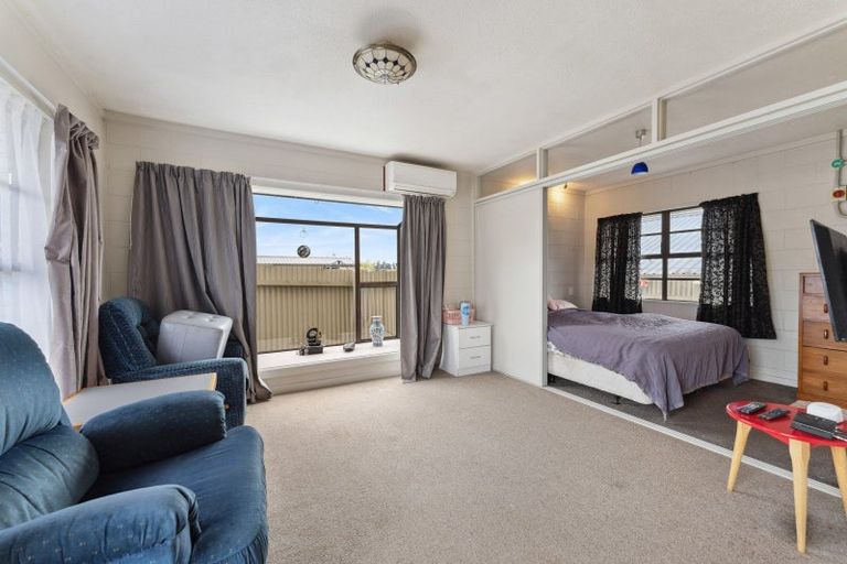 Photo of property in 1a Weston Road, Holmes Hill, Oamaru, 9401