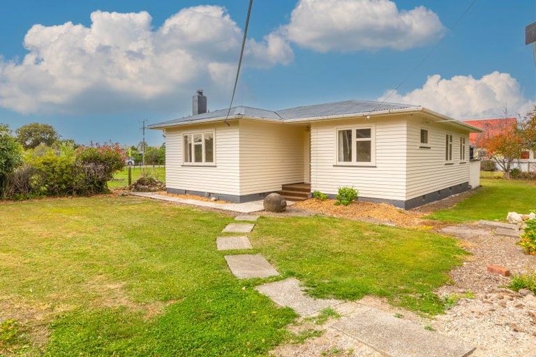 Photo of property in 8 Dundas Street, Porangahau, 4291
