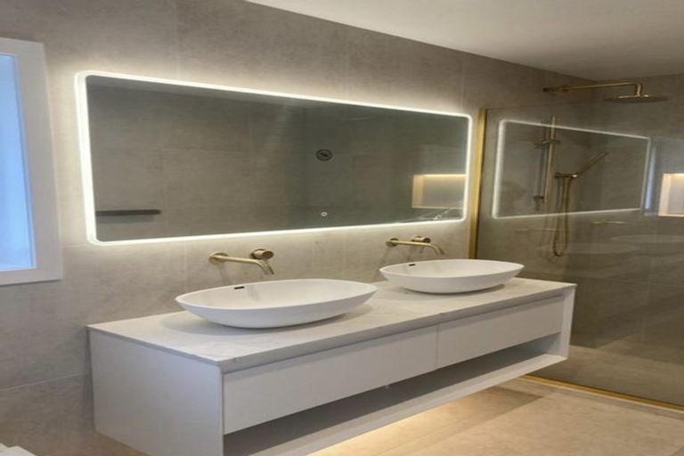 Photo of property in 24 Otakau Road, Milford, Auckland, 0620