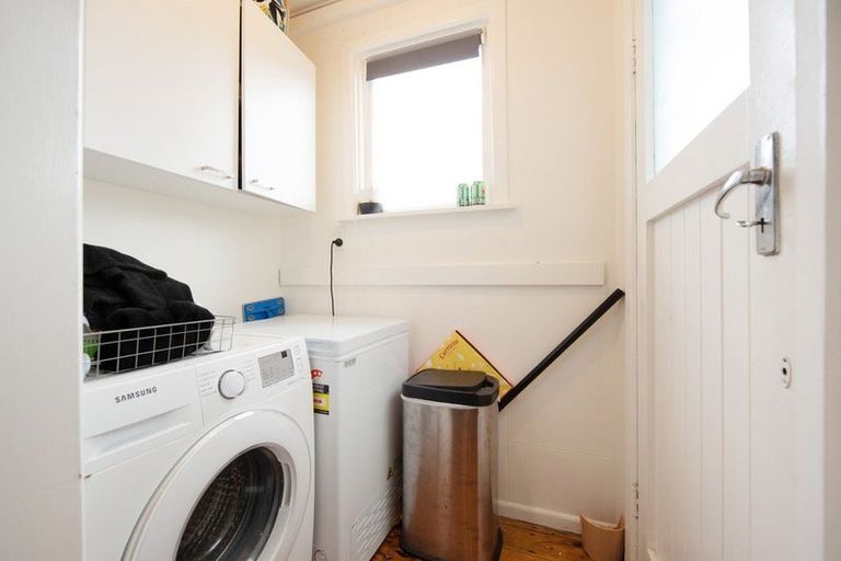 Photo of property in 23 Trent Street, Island Bay, Wellington, 6023