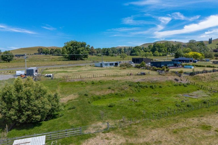 Photo of property in 42 Pukeora Scenic Road, Waipukurau, 4281